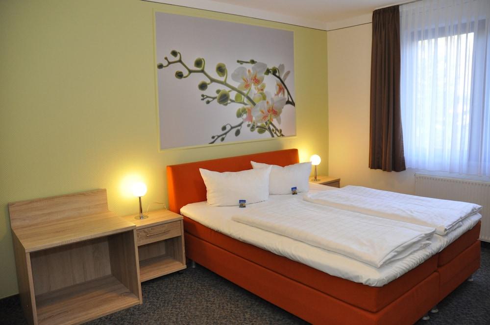 Landhotel Karrenberg Kirchberg an der Jagst Екстериор снимка