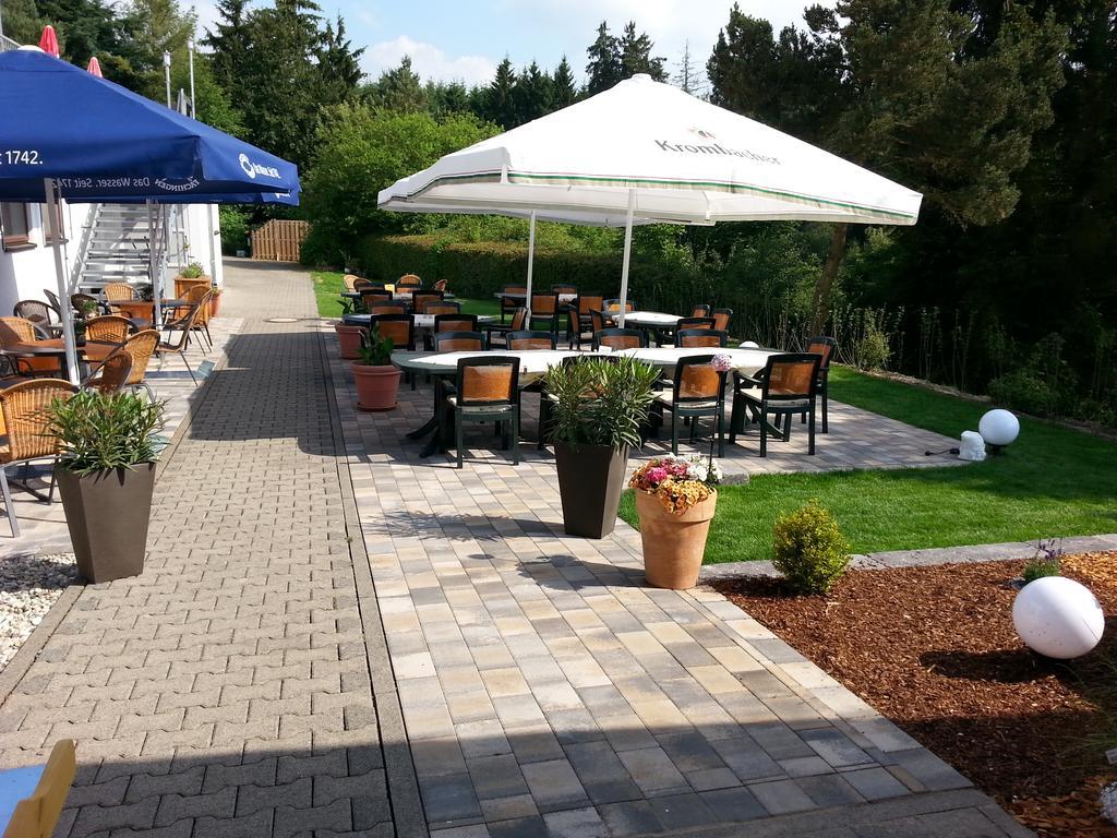Landhotel Karrenberg Kirchberg an der Jagst Екстериор снимка