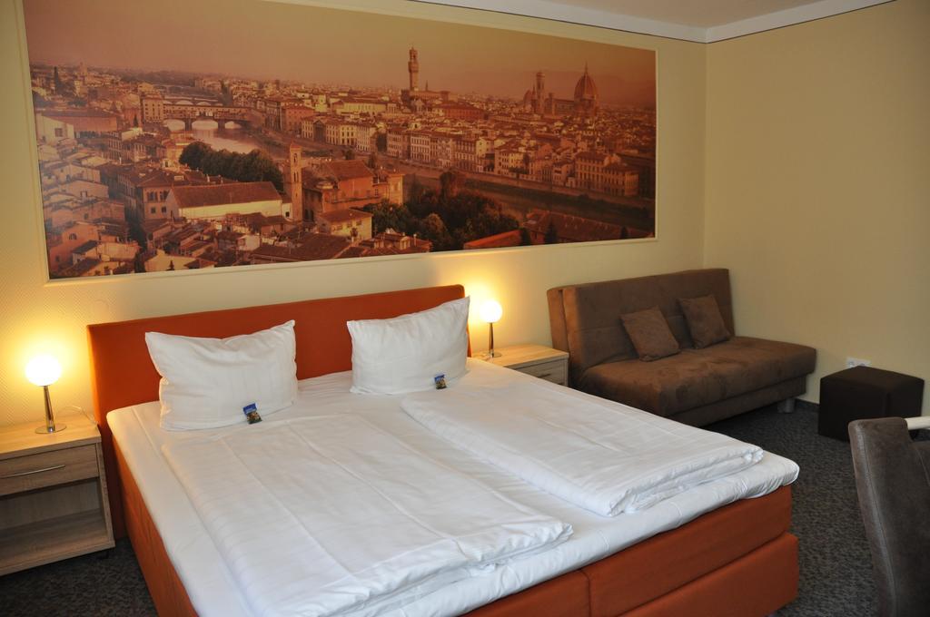 Landhotel Karrenberg Kirchberg an der Jagst Екстериор снимка