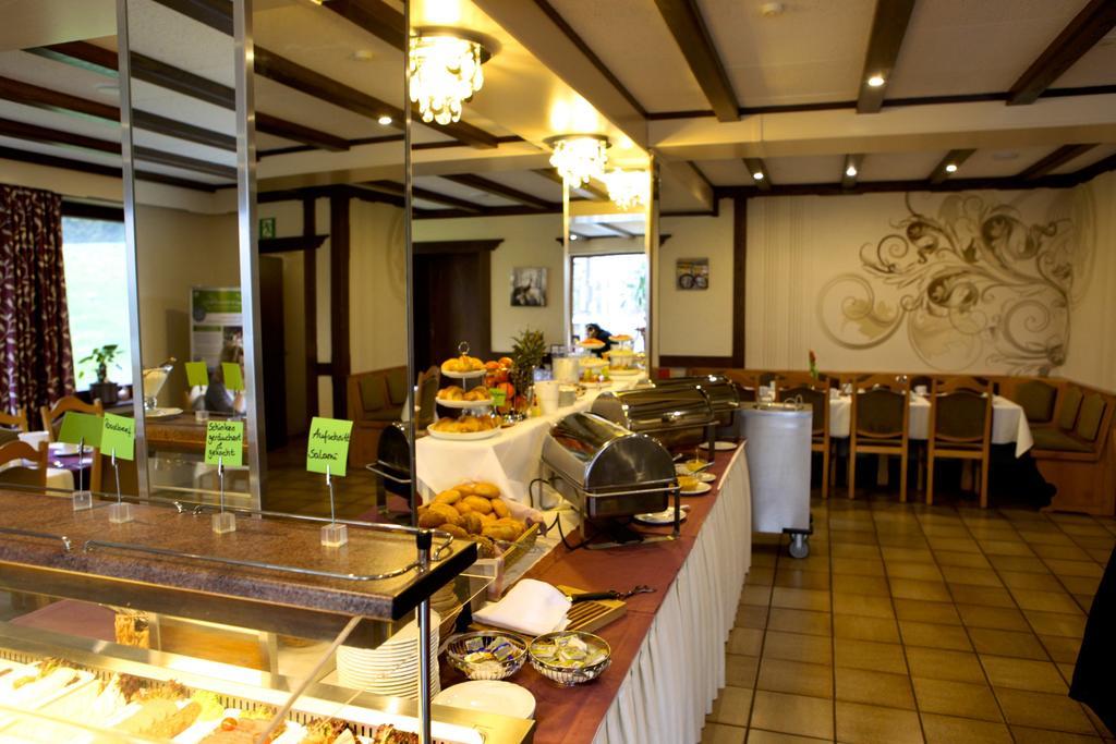 Landhotel Karrenberg Kirchberg an der Jagst Екстериор снимка