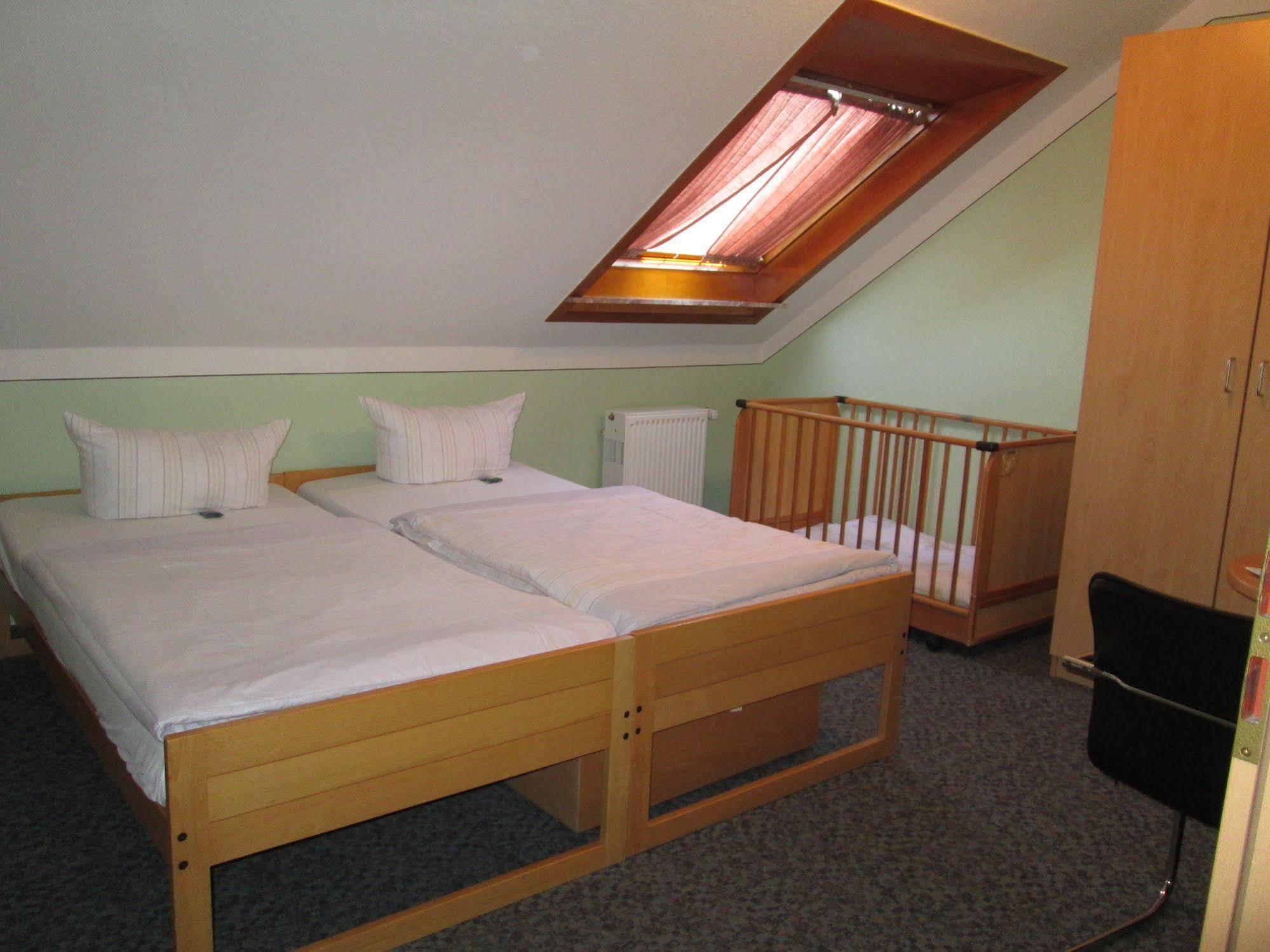 Landhotel Karrenberg Kirchberg an der Jagst Екстериор снимка