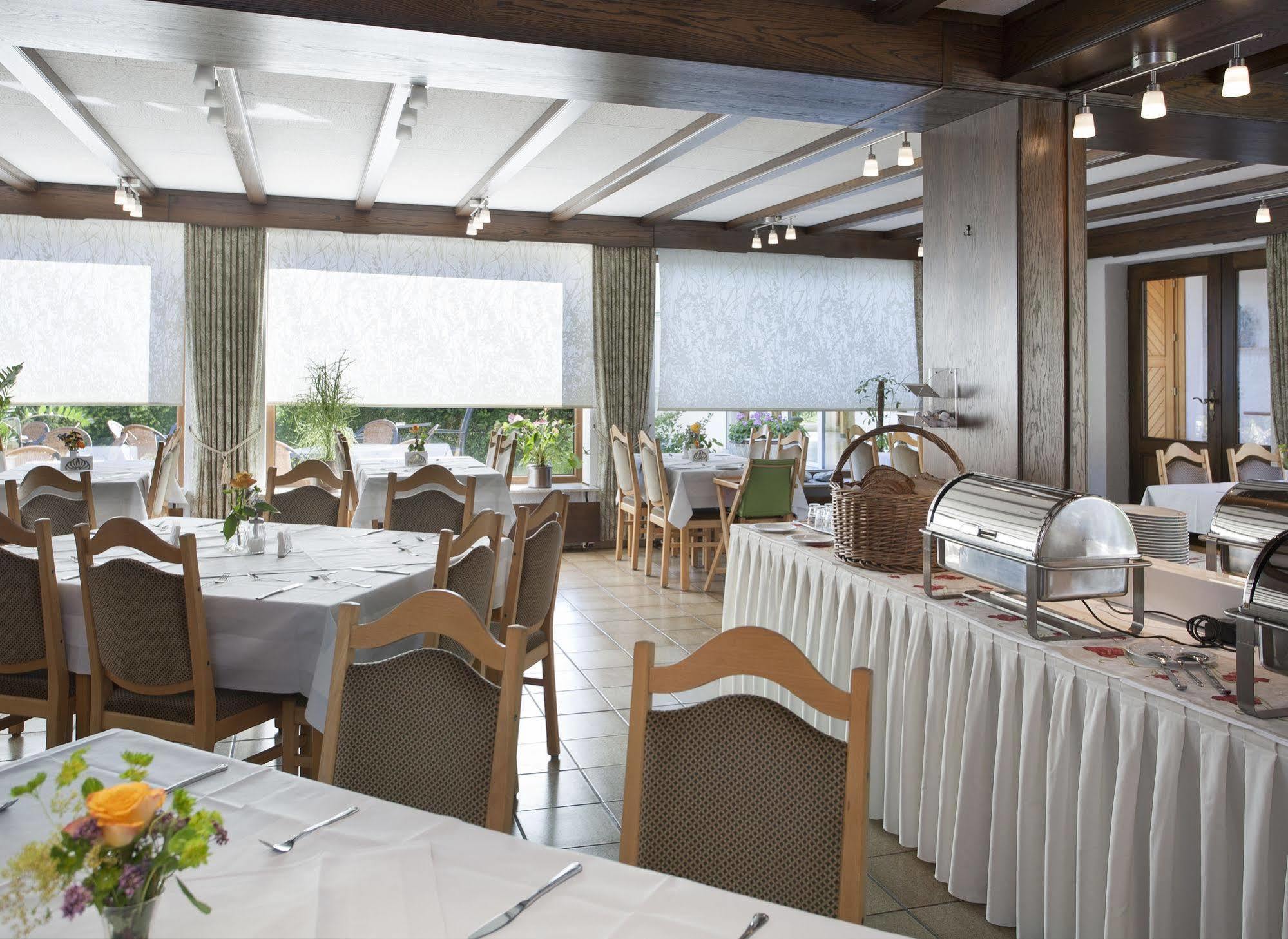 Landhotel Karrenberg Kirchberg an der Jagst Екстериор снимка