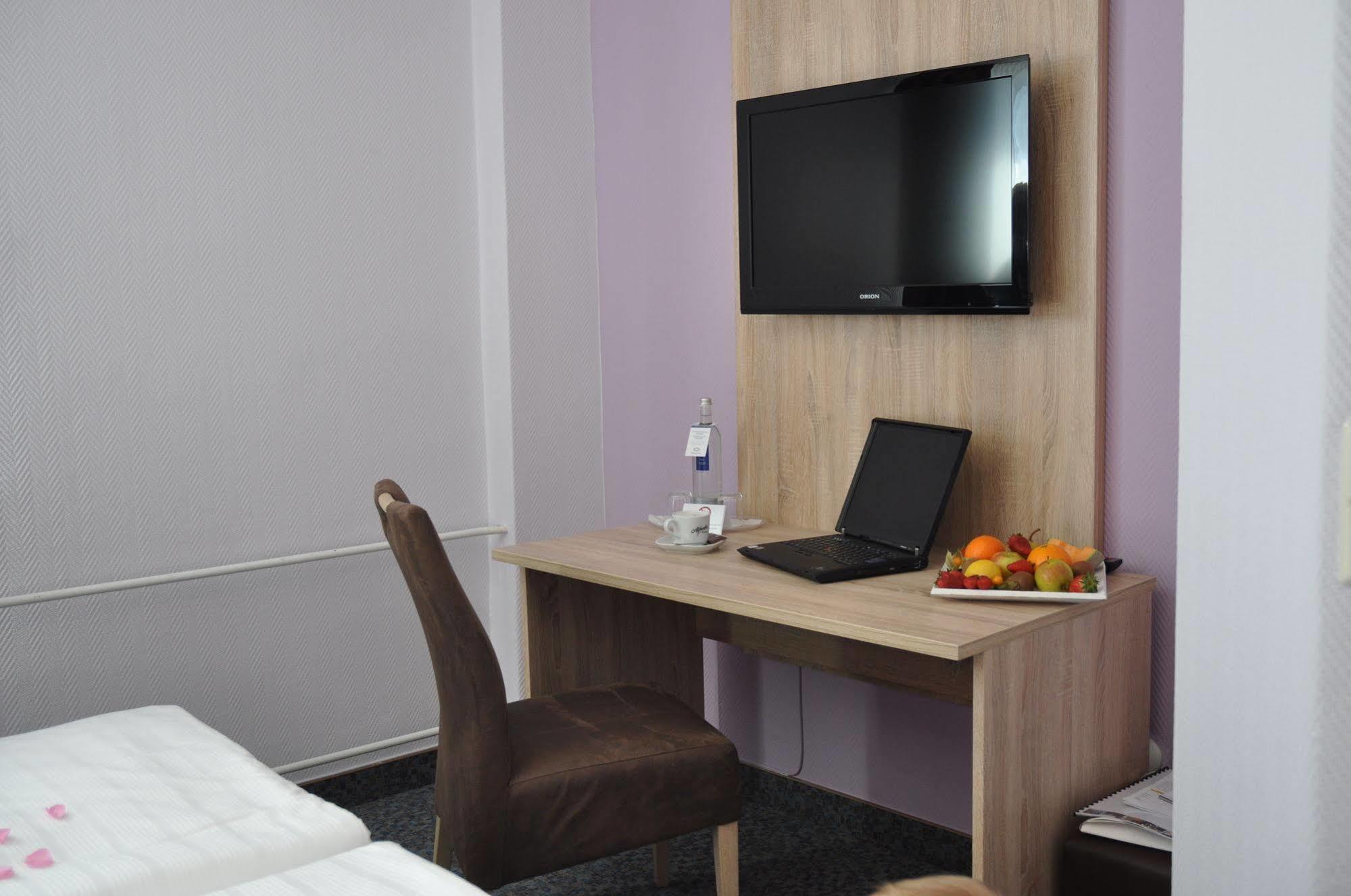 Landhotel Karrenberg Kirchberg an der Jagst Екстериор снимка